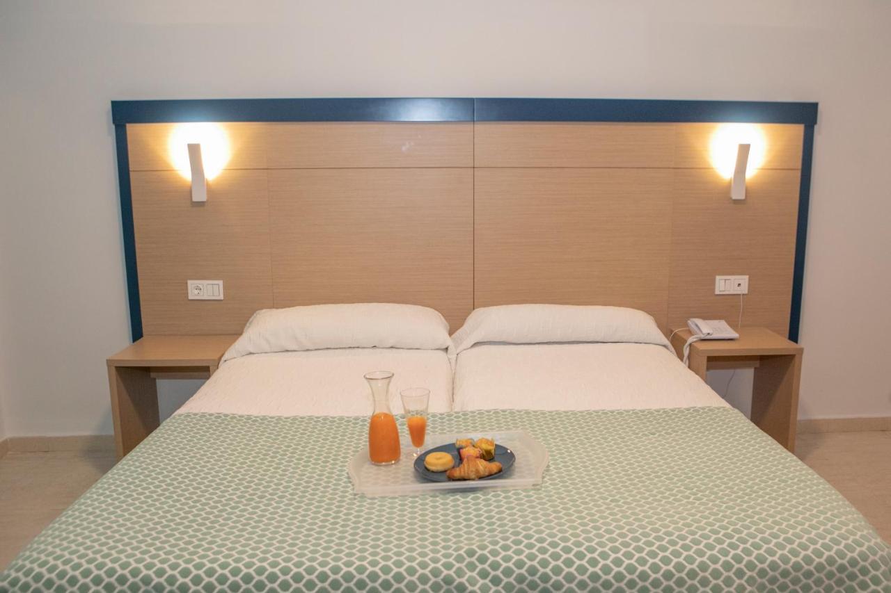Hotel Apartamentos Pyr Fuengirola Dış mekan fotoğraf