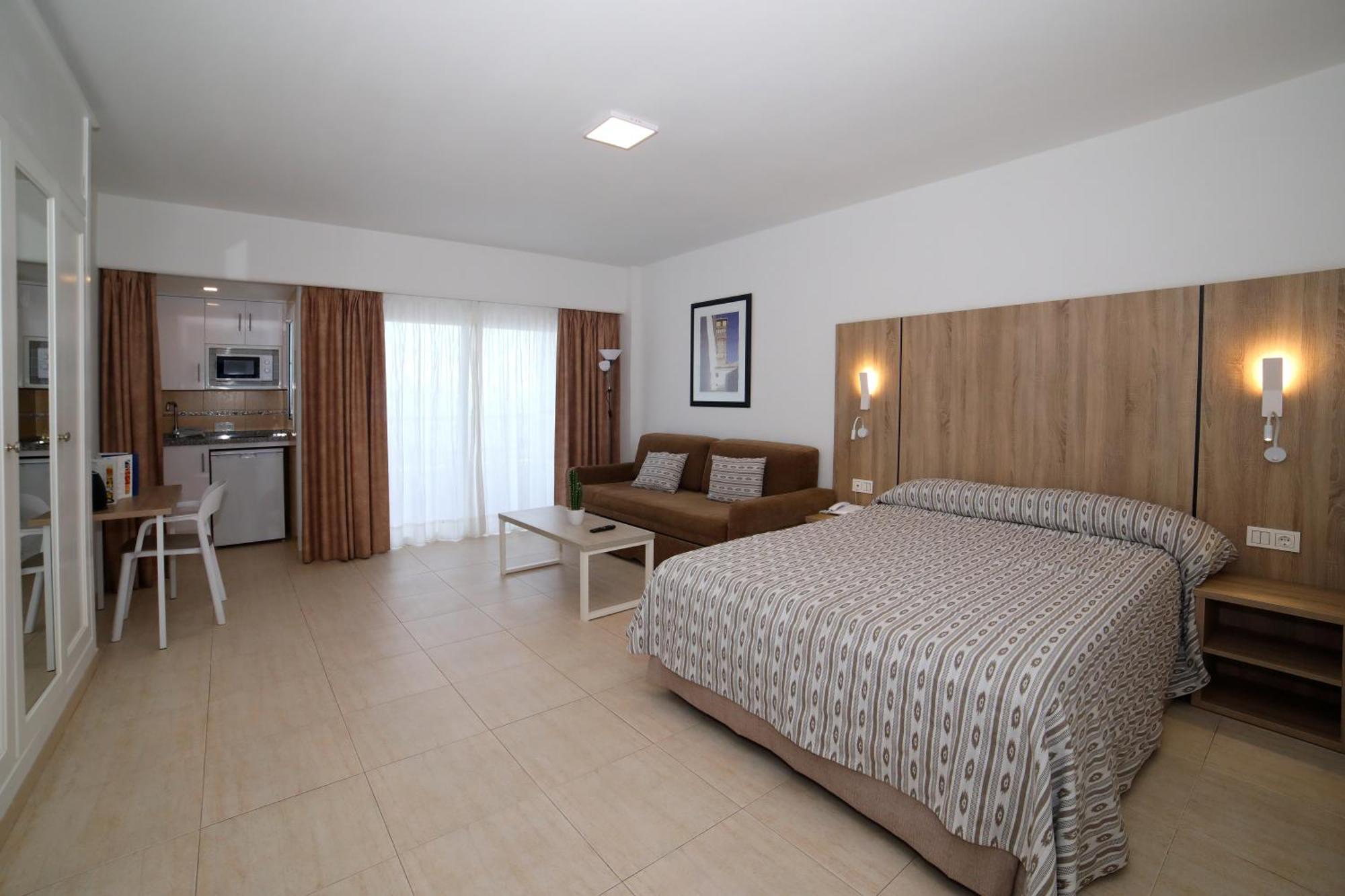 Hotel Apartamentos Pyr Fuengirola Dış mekan fotoğraf